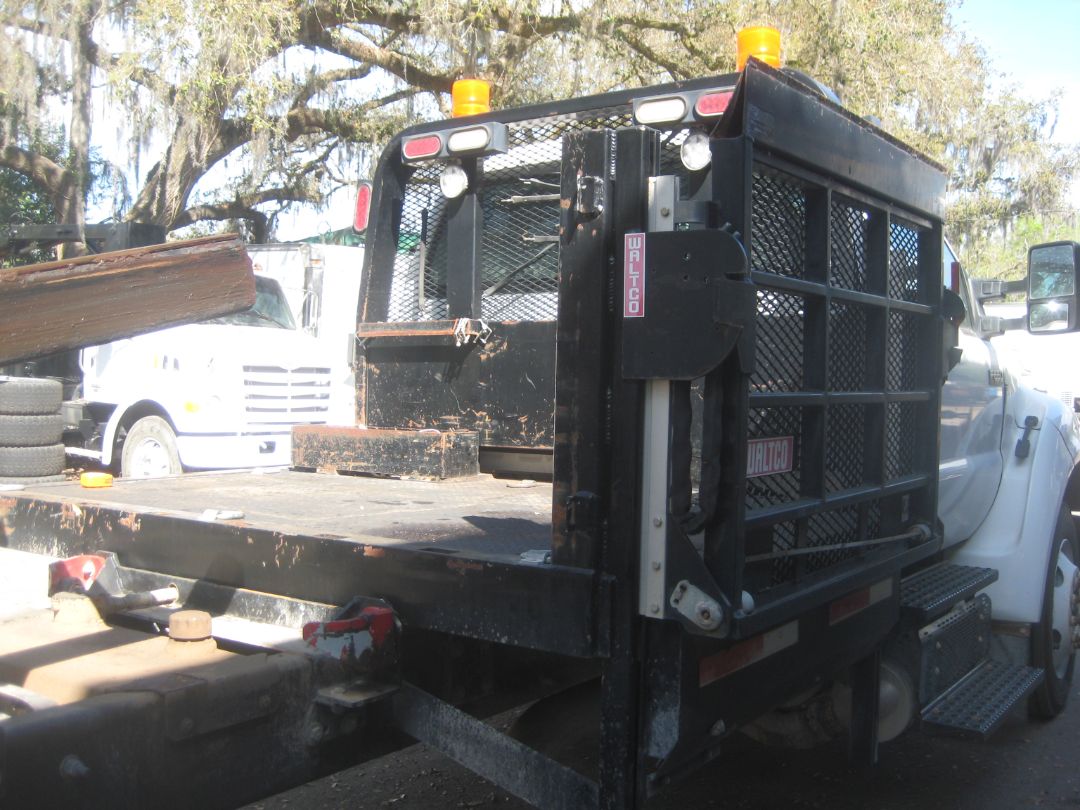 2015 FORD F650 XLT Super Duty - Image 4